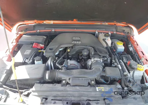 2019 Jeep Wrangler Unlimited Sahara 4X4 from USA, damaged, VIN 1C4HJXEG6KW669436